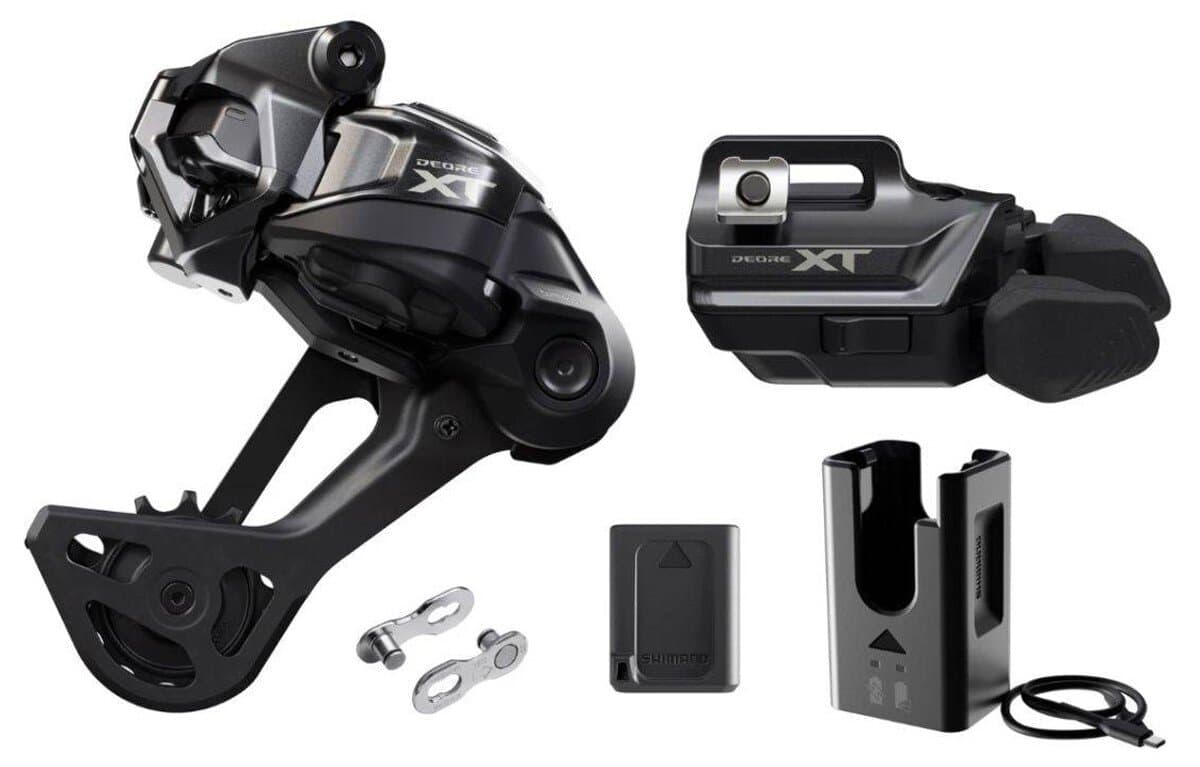 upgrade kit SHIMANO XT M8250 řadicího systému Di2 12sp.,  I-spec. EV, v krabičce